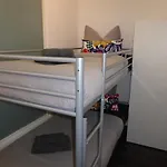 Goethe: Zentrale 2-zimmer-oase Mit Wlan & Parkplatz Apartment