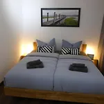 Goethe: Zentrale 2-zimmer-oase Mit Wlan & Parkplatz Jena