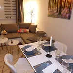 Apartment Goethe: Zentrale 2-zimmer-oase Mit Wlan & Parkplatz