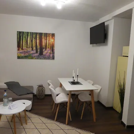 Goethe, 2 Schlafzimmer, Naehe Zentrum & Uni, Ruhig, Free Wifi, Kostenloses Parken, Erdgeschoss Appartamento Jena