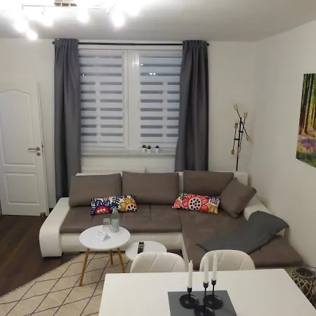 Appartamento Goethe, 2 Schlafzimmer, Naehe Zentrum & Uni, Ruhig, Free Wifi, Kostenloses Parken, Erdgeschoss