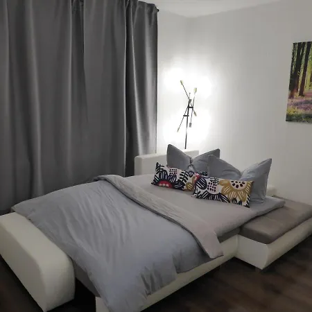 Goethe: Zentrale 2-zimmer-oase Mit Wlan & Parkplatz Jena