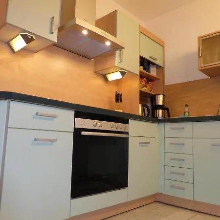 Goethe: Zentrale 2-zimmer-oase Mit Wlan & Parkplatz Apartment Jena