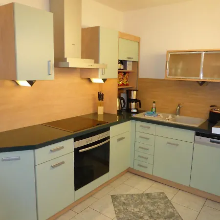Apartment Goethe: Zentrale 2-zimmer-oase Mit Wlan & Parkplatz *