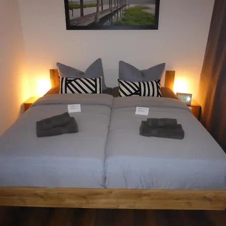 Goethe, 2 Schlafzimmer, Naehe Zentrum & Uni, Ruhig, Free Wifi, Kostenloses Parken, Erdgeschoss Iéna