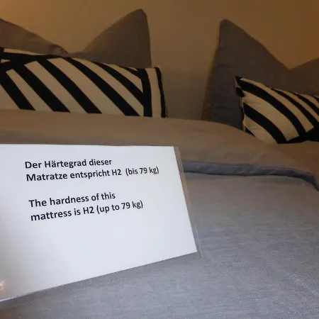 Goethe: Zentrale 2-zimmer-oase Mit Wlan & Parkplatz Apartment *