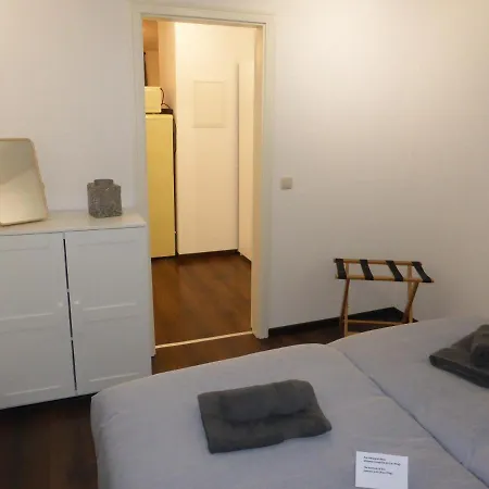 Goethe, 2 Schlafzimmer, Naehe Zentrum & Uni, Ruhig, Free Wifi, Kostenloses Parken, Erdgeschoss * Jena