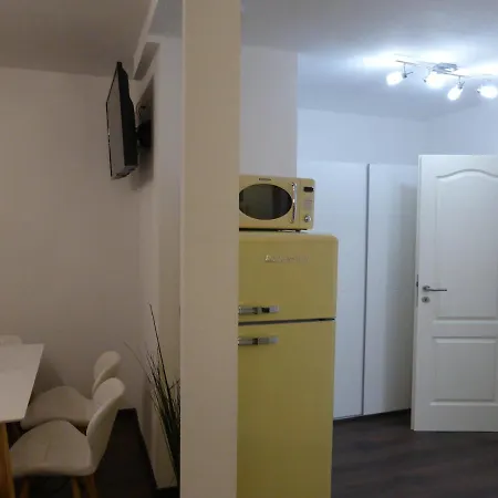 Apartment Goethe: Zentrale 2-zimmer-oase Mit Wlan & Parkplatz