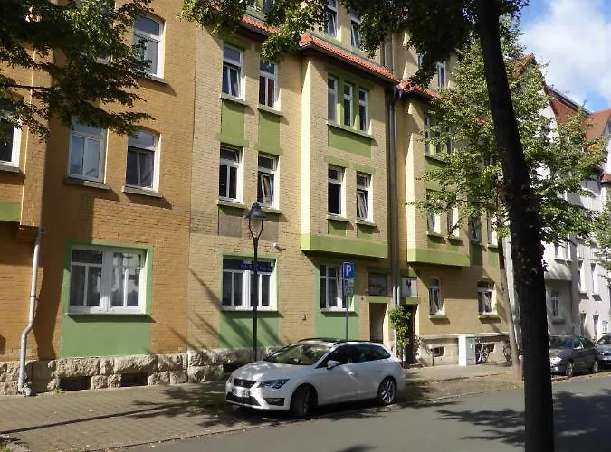 Goethe: Zentrale 2-zimmer-oase Mit Wlan & Parkplatz Jena