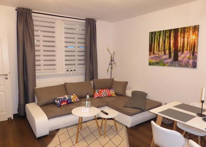 Goethe: Zentrale 2-zimmer-oase Mit Wlan & Parkplatz Apartment *