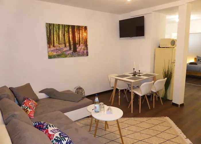 Goethe: Zentrale 2-zimmer-oase Mit Wlan & Parkplatz *