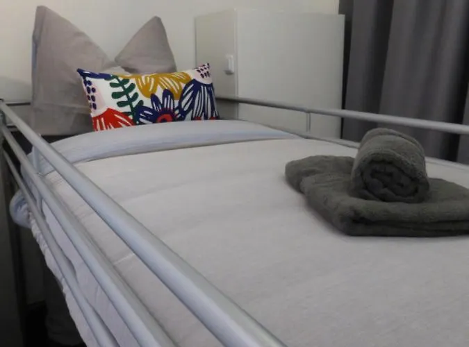 Goethe: Zentrale 2-zimmer-oase Mit Wlan & Parkplatz Apartment *