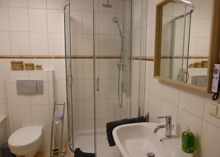 Goethe: Zentrale 2-zimmer-oase Mit Wlan & Parkplatz Apartment *