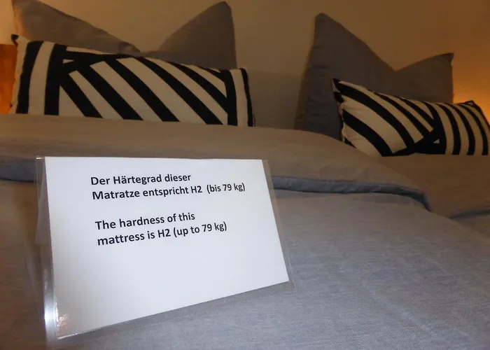 Goethe, 2 Schlafzimmer, Naehe Zentrum & Uni, Ruhig, Free Wifi, Kostenloses Parken, Erdgeschoss Appartement *