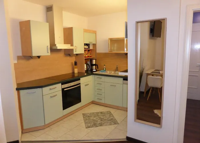 Goethe: Zentrale 2-zimmer-oase Mit Wlan & Parkplatz Apartment *