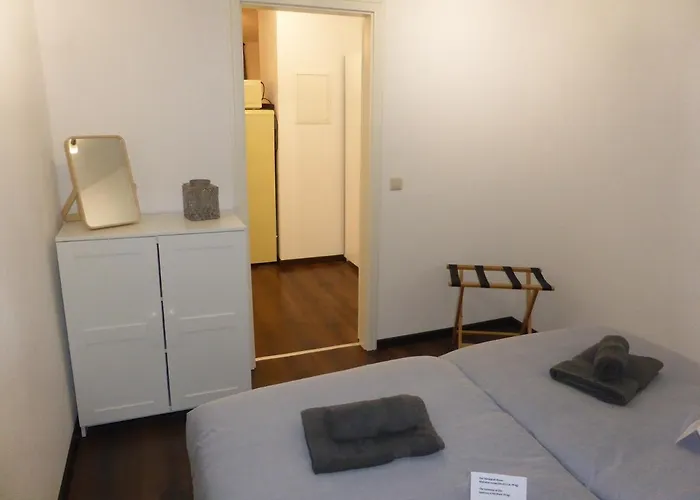 Goethe: Zentrale 2-zimmer-oase Mit Wlan & Parkplatz * Jena