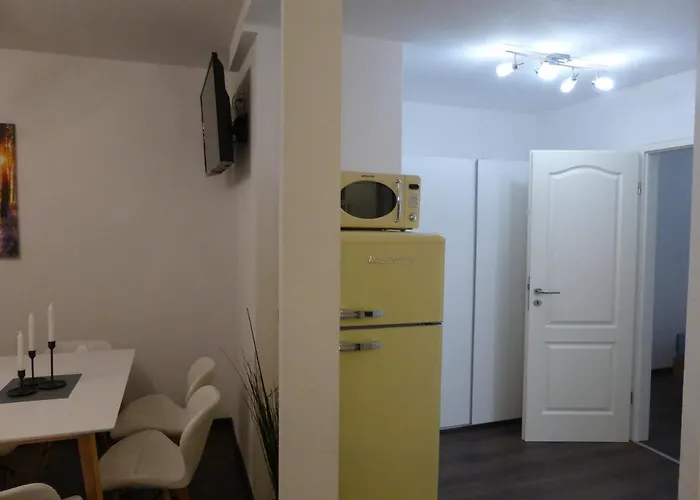 Apartment Goethe, 2 Schlafzimmer, Nähe Zentrum&uni, Ruhig, Free Wifi, Kostenloses Parken, Erdgeschoss