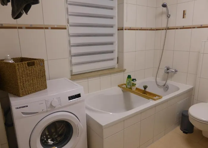 Goethe: Zentrale 2-zimmer-oase Mit Wlan & Parkplatz Apartment Jena