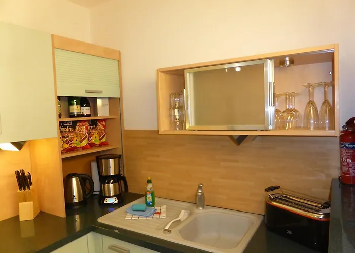 Apartment Goethe: Zentrale 2-zimmer-oase Mit Wlan & Parkplatz *