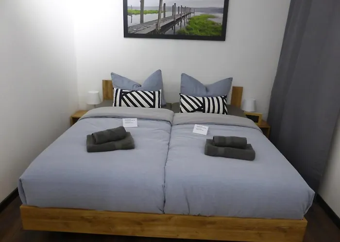 Apartment Goethe, 2 Schlafzimmer, Nähe Zentrum&uni, Ruhig, Free Wifi, Kostenloses Parken, Erdgeschoss *